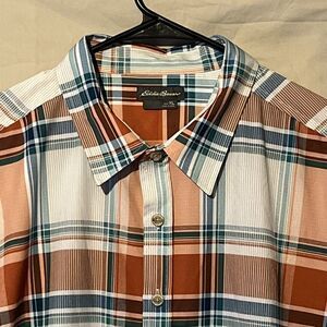 Eddie Bauer  Flex Men's Short‎ Sleeve Button Up XL With Great Color And Design